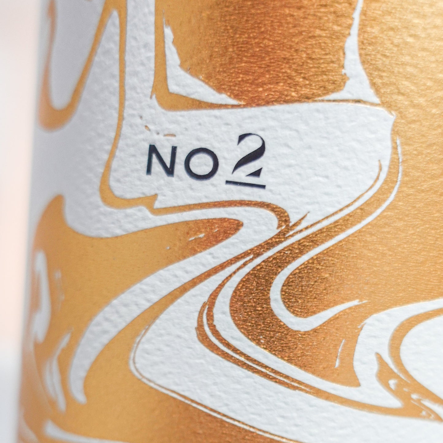 Hourglass Cerulean Gin No 2